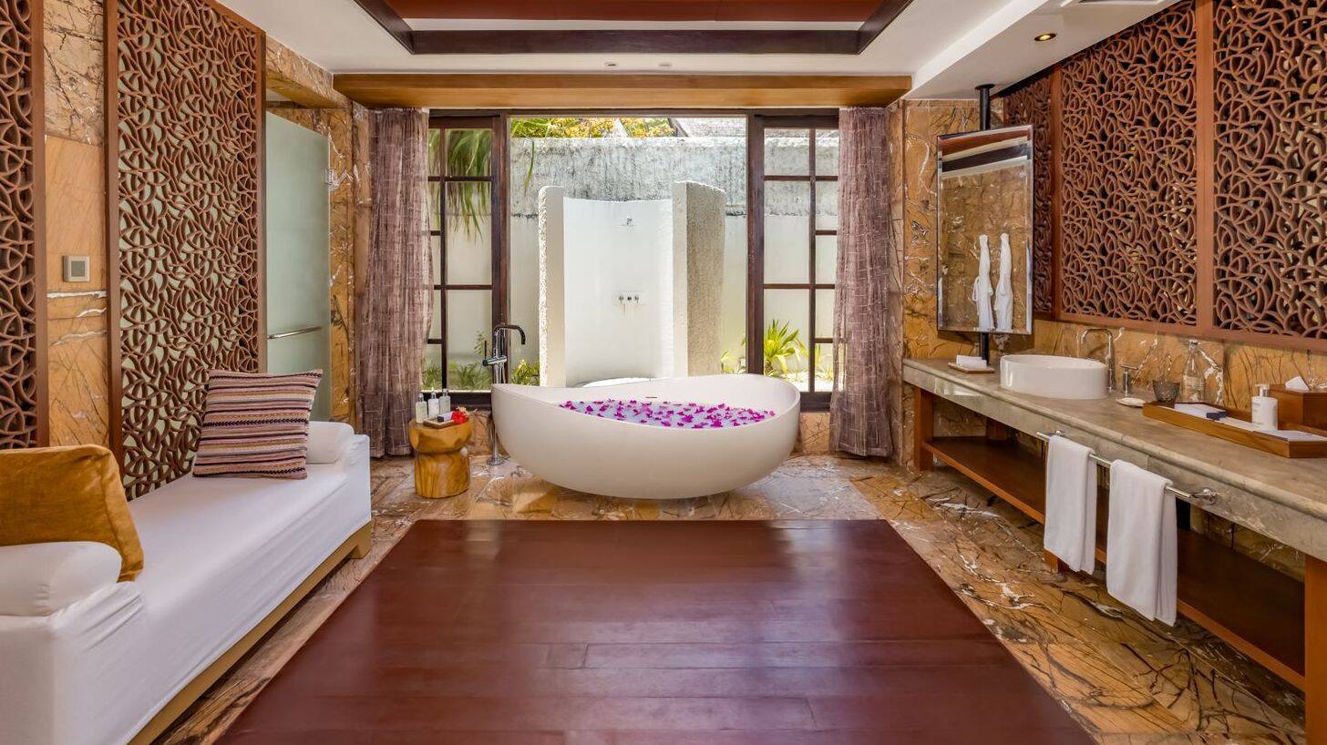 Earth Pool Reserve Three Bedroom