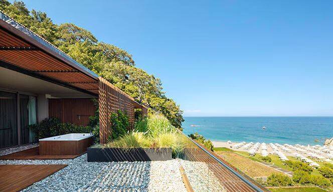 ROYAL SUITE FAMILY SEA VIEW