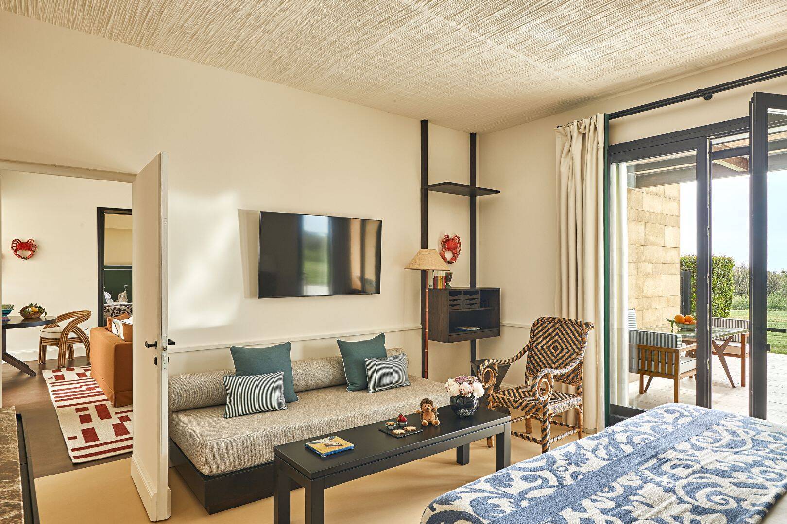 THREE BEDROOM POOL SUITE