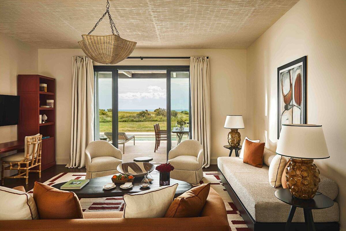 THREE BEDROOM POOL SUITE