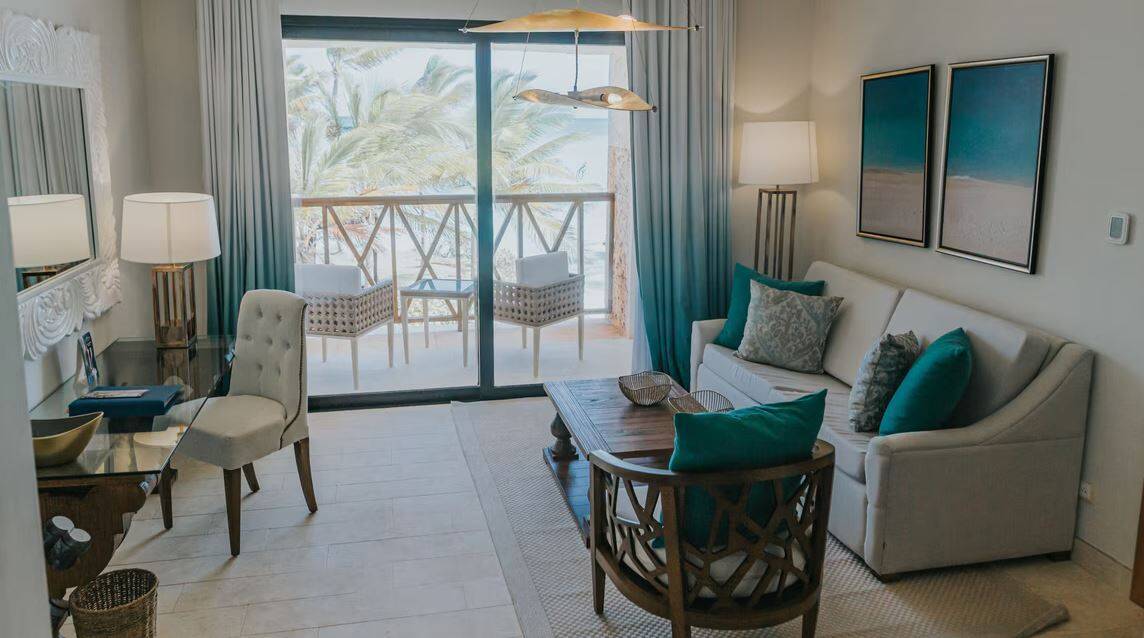 CASTLE SUITE KING OCEANFRONT