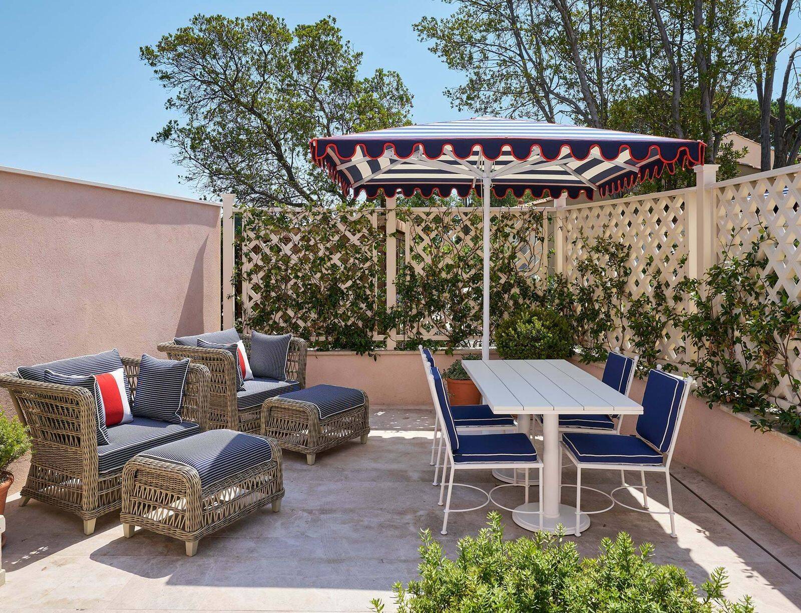 LA MAISONETTE EN PIERRE