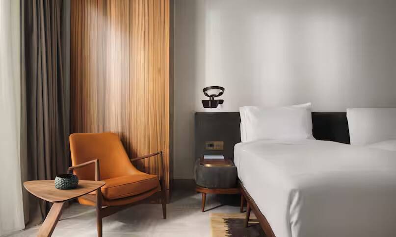 Twin Deluxe Room with Acropolis View-balcony