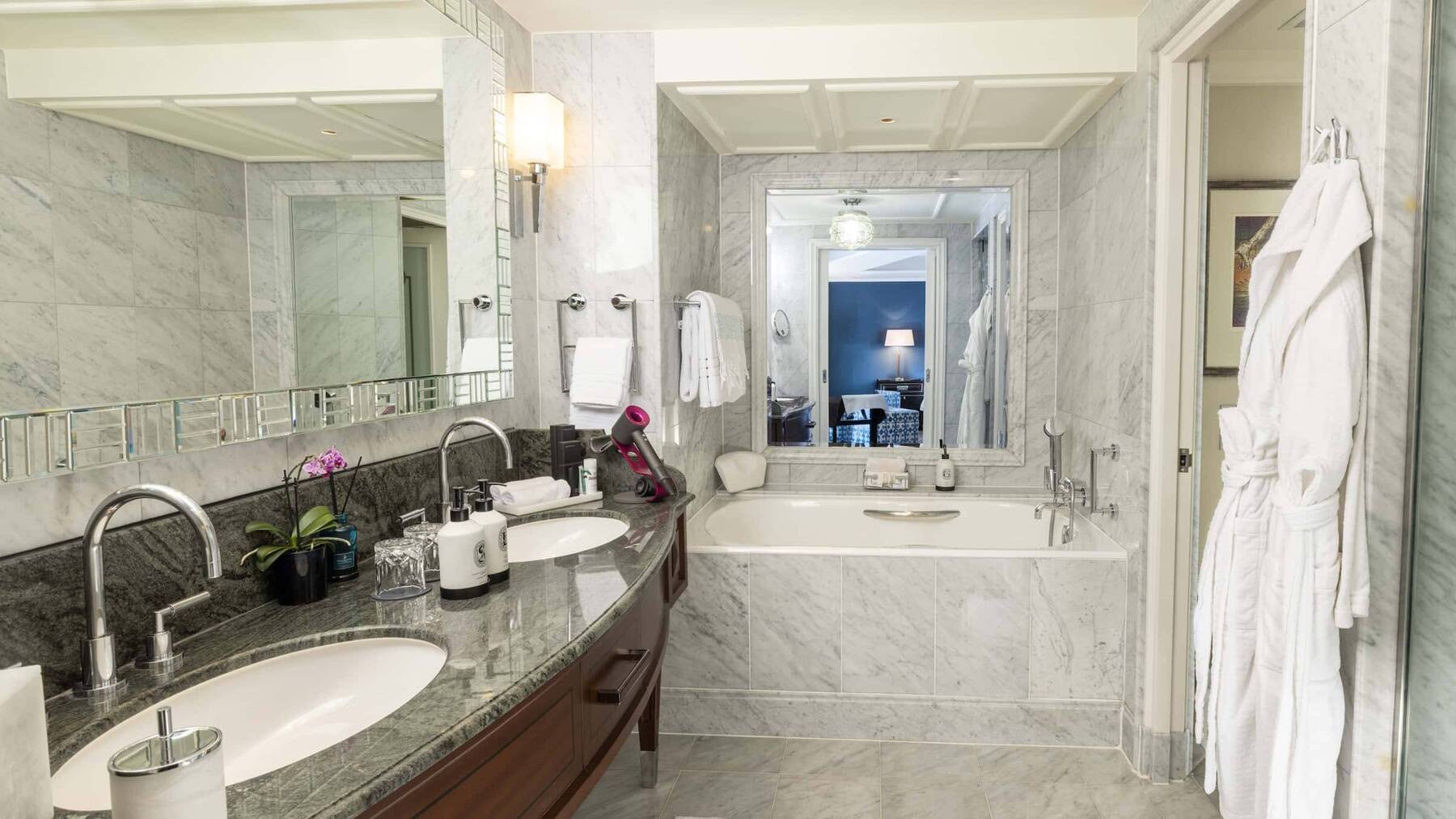 One Bedroom Bosphorus Suite