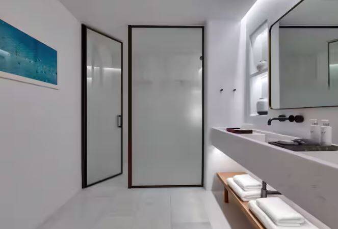 KING DELUXE ROOM SEA VIEW