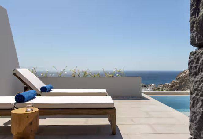 King Premium Two Bedroom Suite Sea View-pool