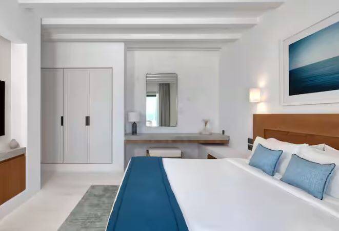 King Premium Two Bedroom Suite Sea View-pool