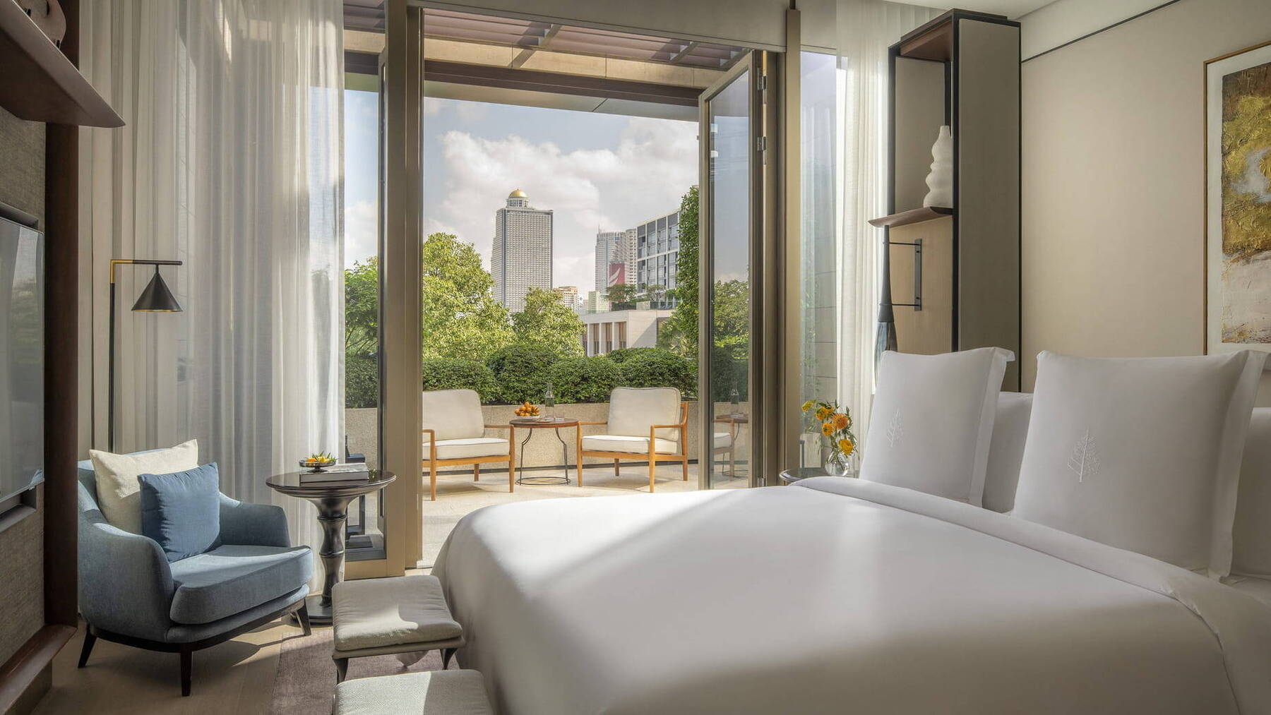 Balcony Suite 