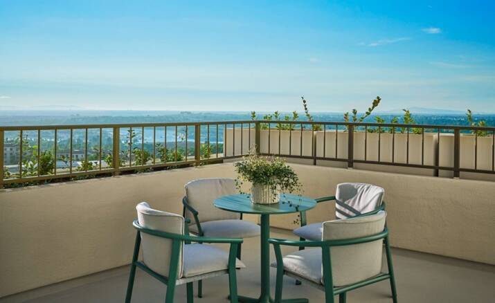 Lido Balcony Suite