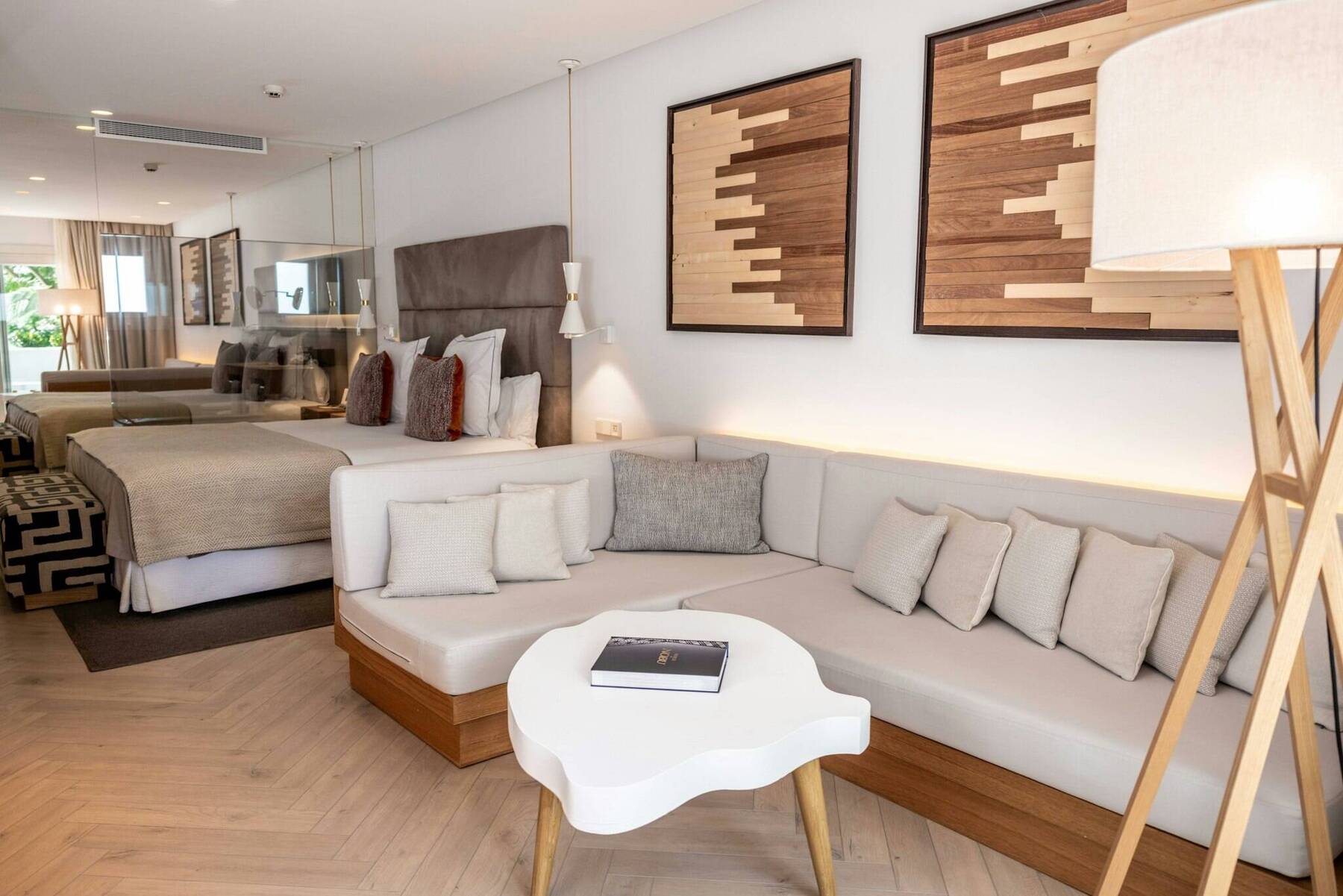 NOBU PREMIUM JUNIOR SUITE 