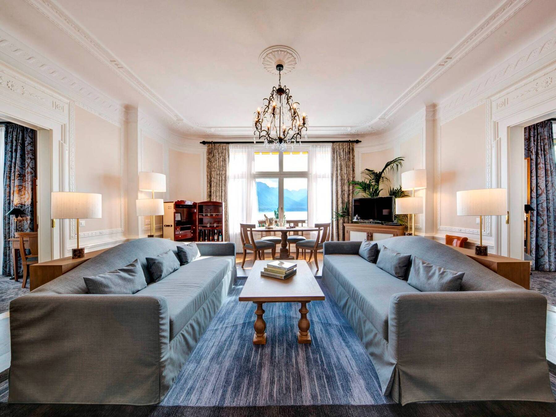 Bellevue Suite