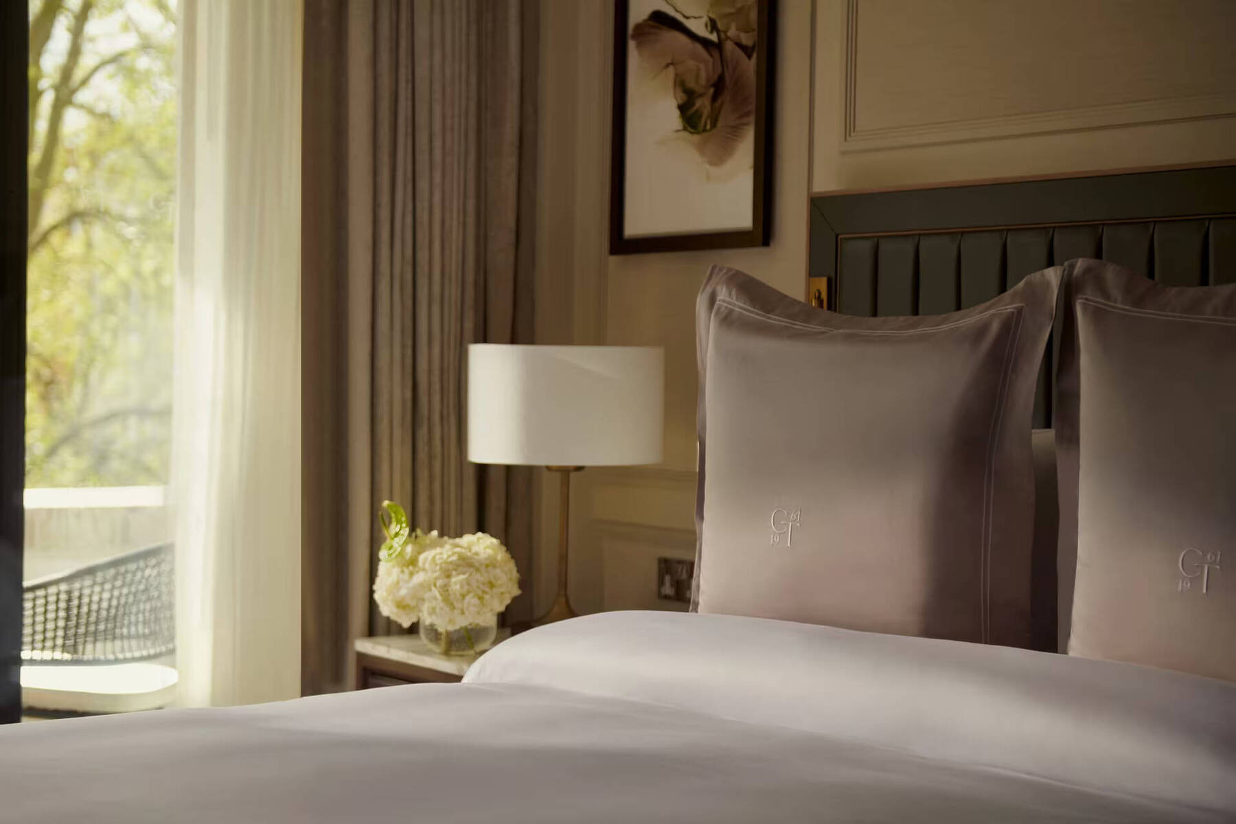 Deluxe Balcony Garden Suite