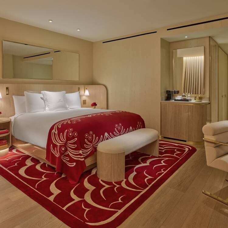 CHELSEA THREE BEDROOM SUITE