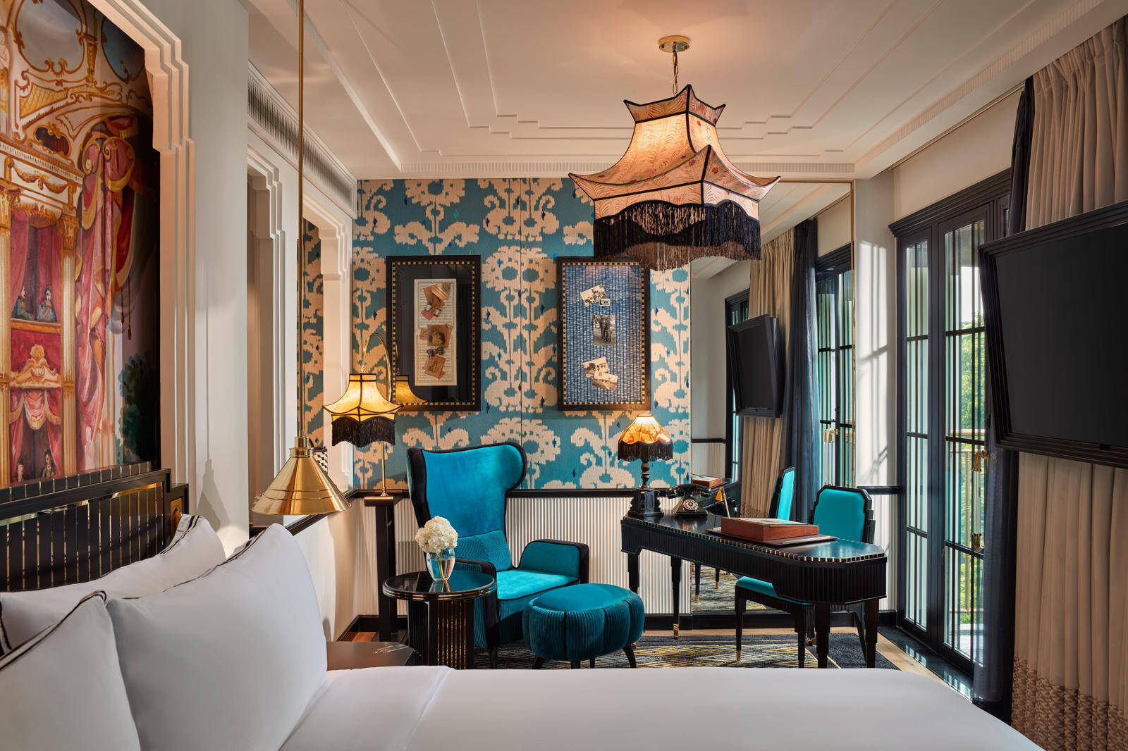 JUNIOR SUITE