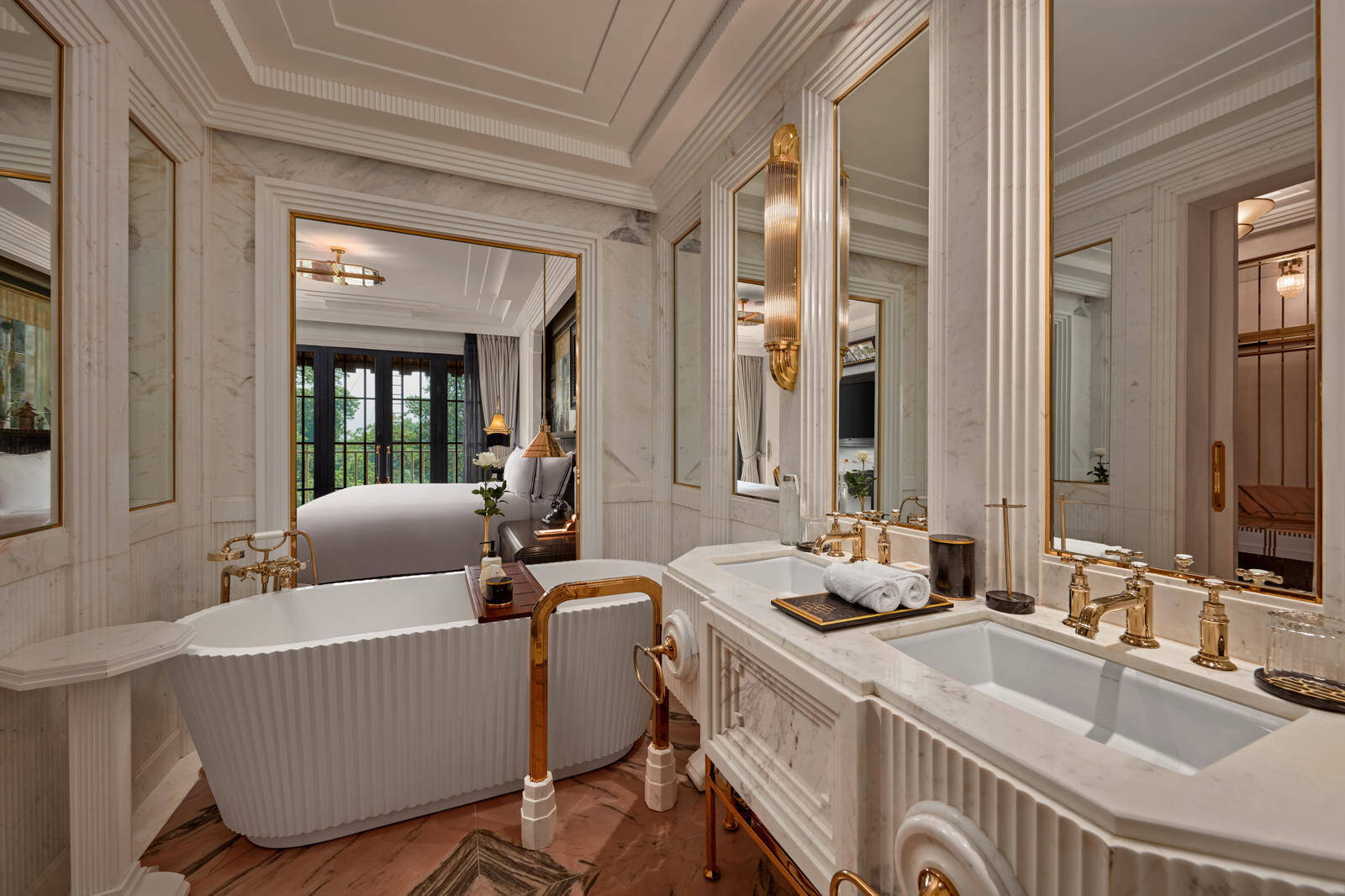 PREMIER SUITE