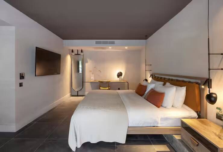 King Tropical Bungalow Suite
