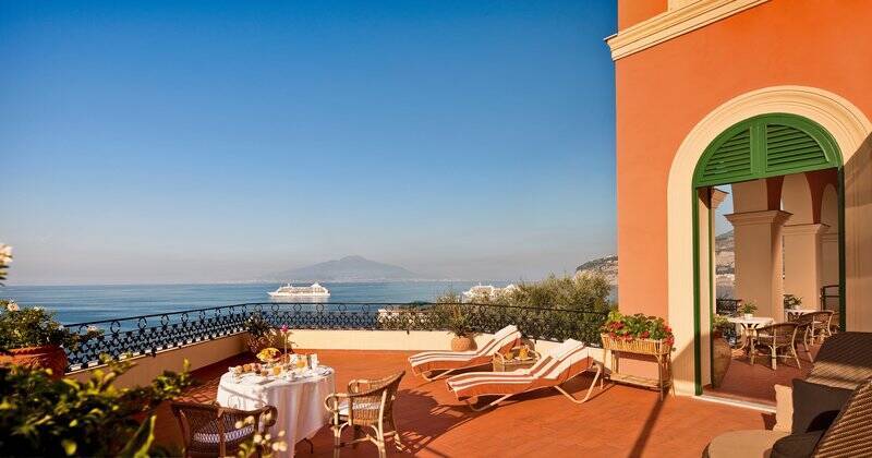 Pavarotti Three Bedroom Suite