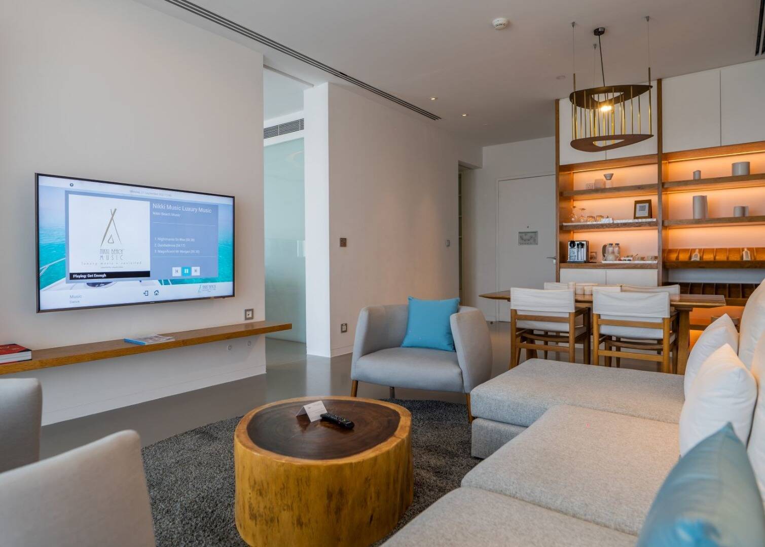 Signature Sea View Suite