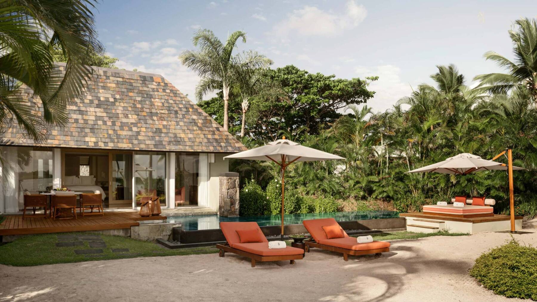 Premium Beach View Pool Villa King Bed