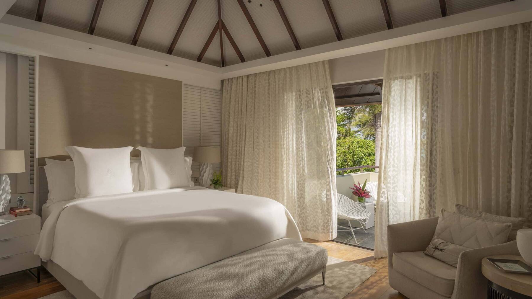 Five Bedroom Grand Residence Villa