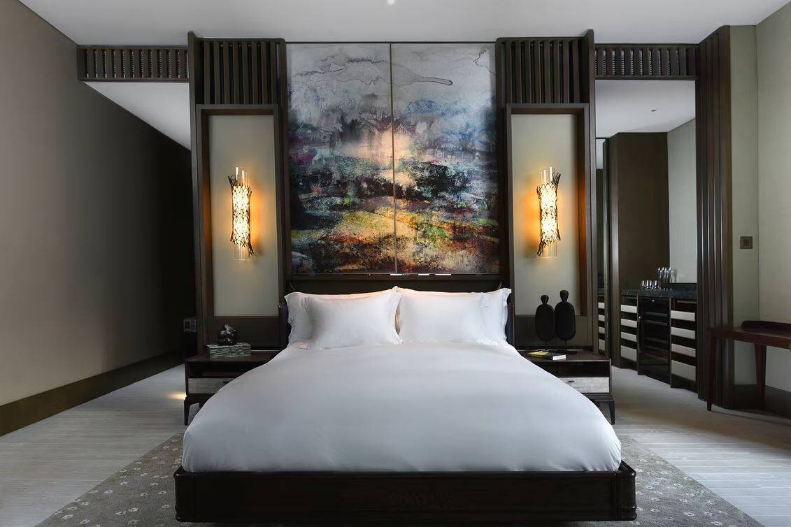 DELUXE OCEAN VIEW CORNER ROOM