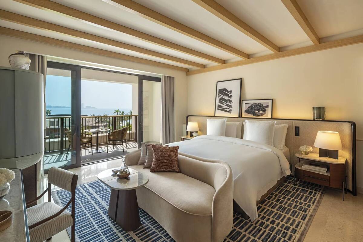 Deluxe Ocean Suite 