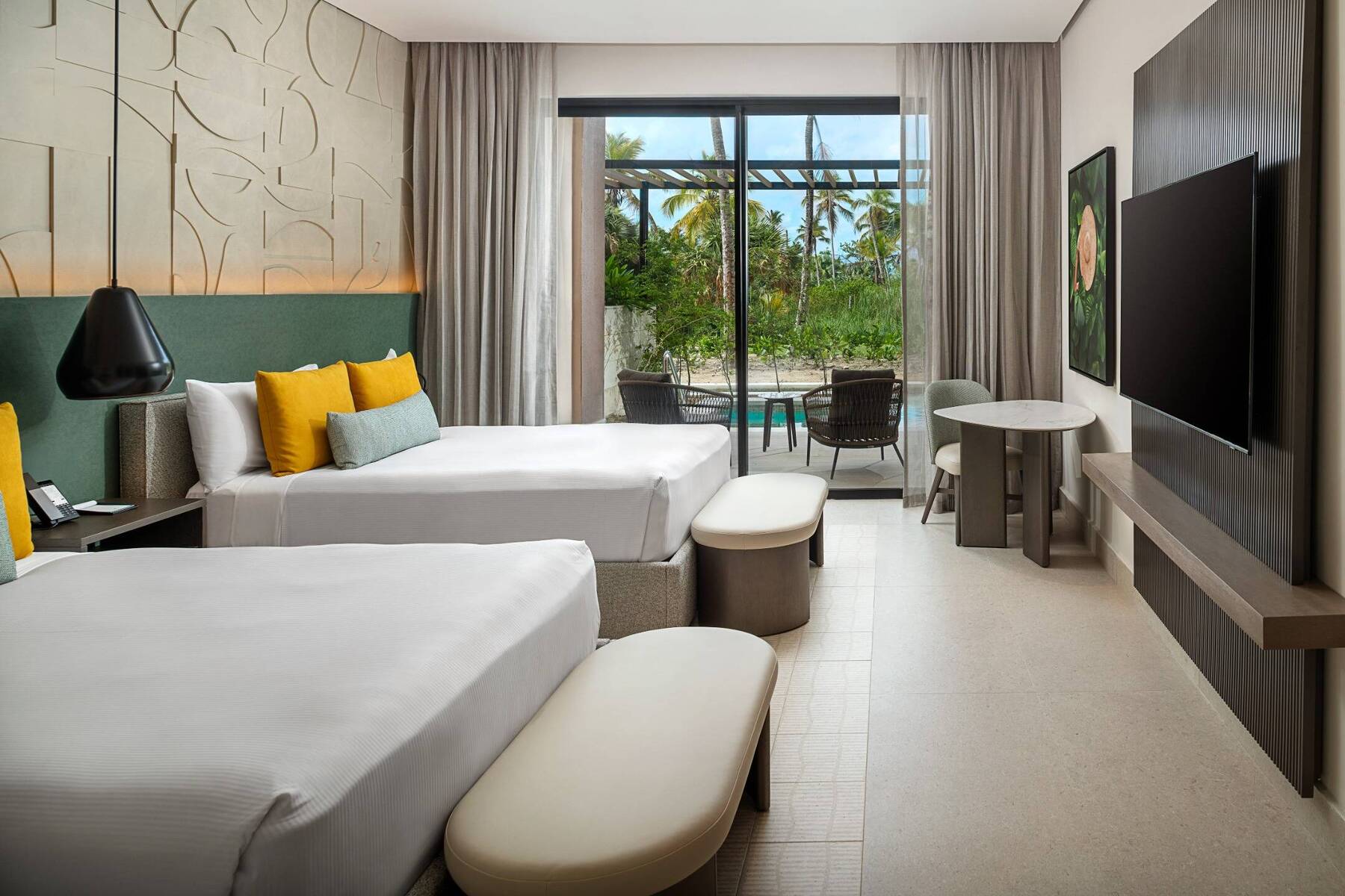 CLUB AZURE PLUNGE POOL TROPICAL VIEW ROOM TWO QUEEN