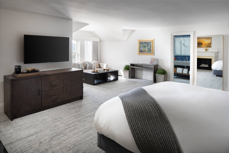 Hawthorne Mansion Room with King Bed