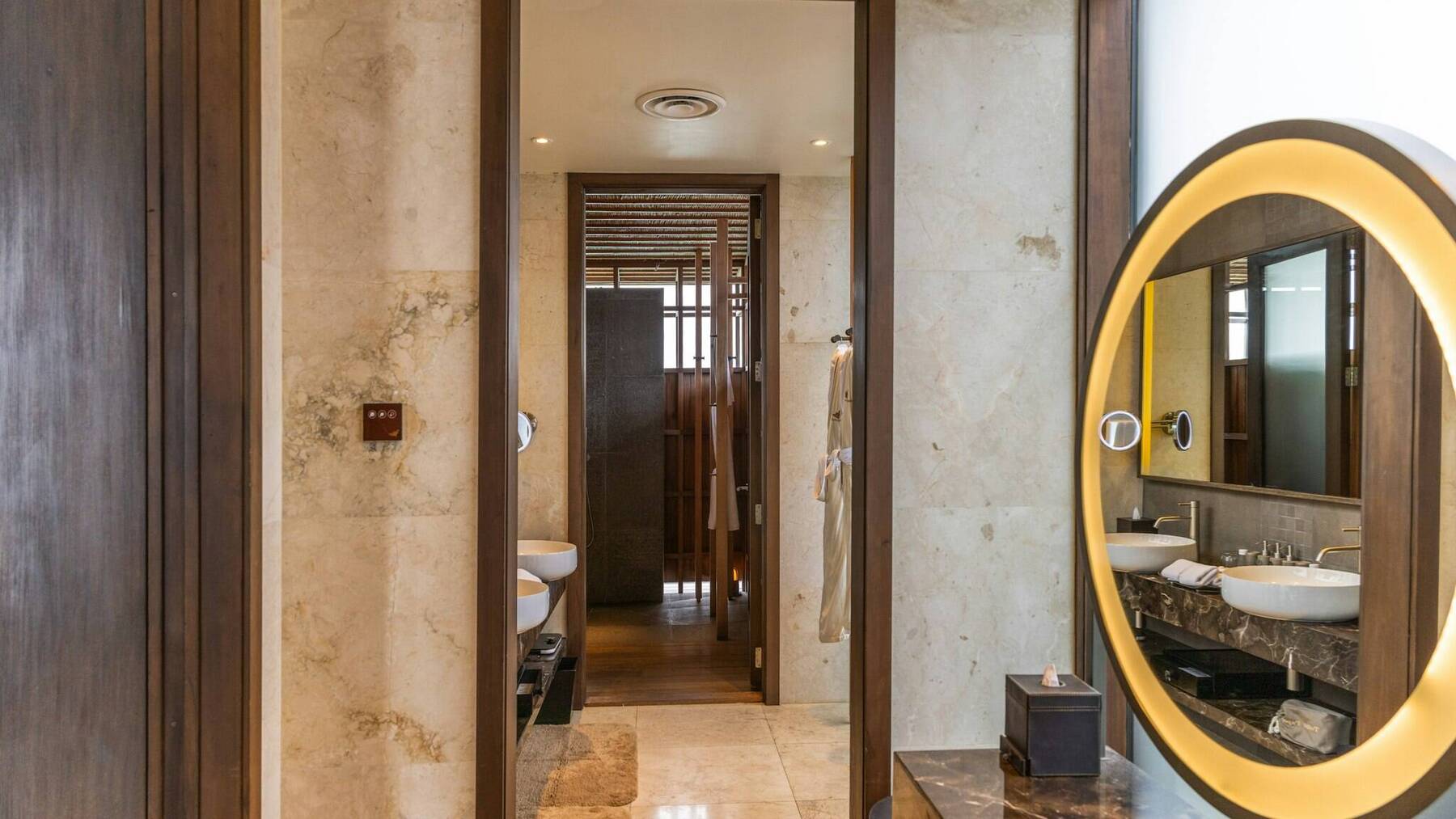 ONE BEDROOM OCEAN RESIDENCE