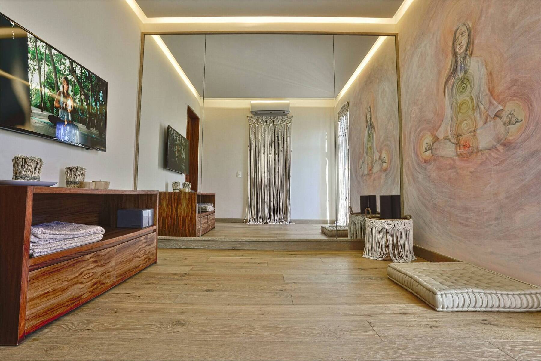 Swim Out Meditation Suite
