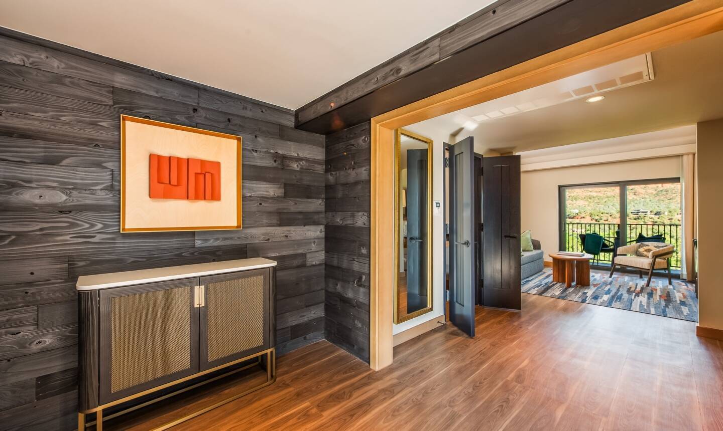 Cliffs Suite