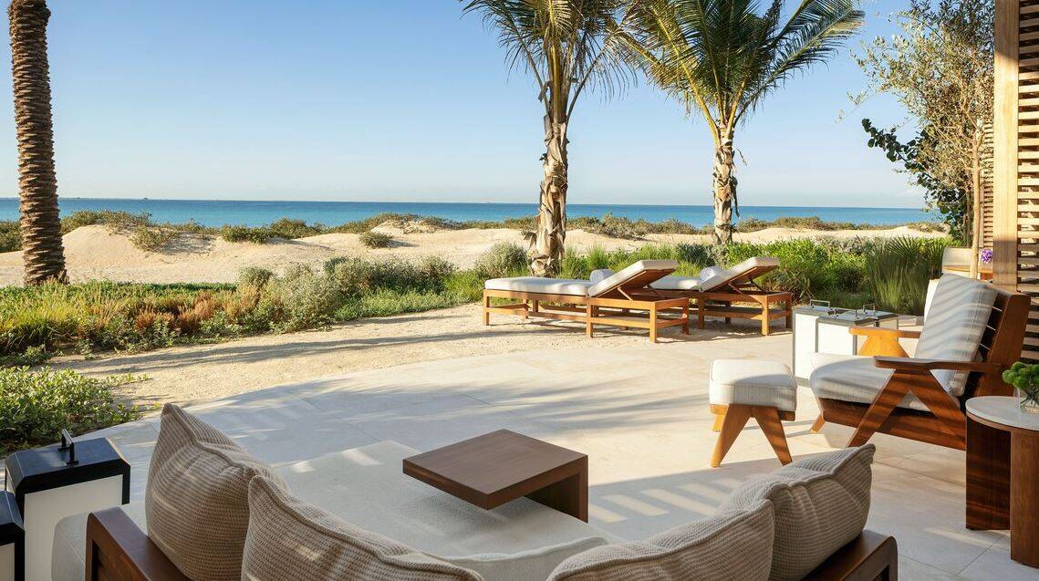 MANGROVES SUITE KING SEA VIEW