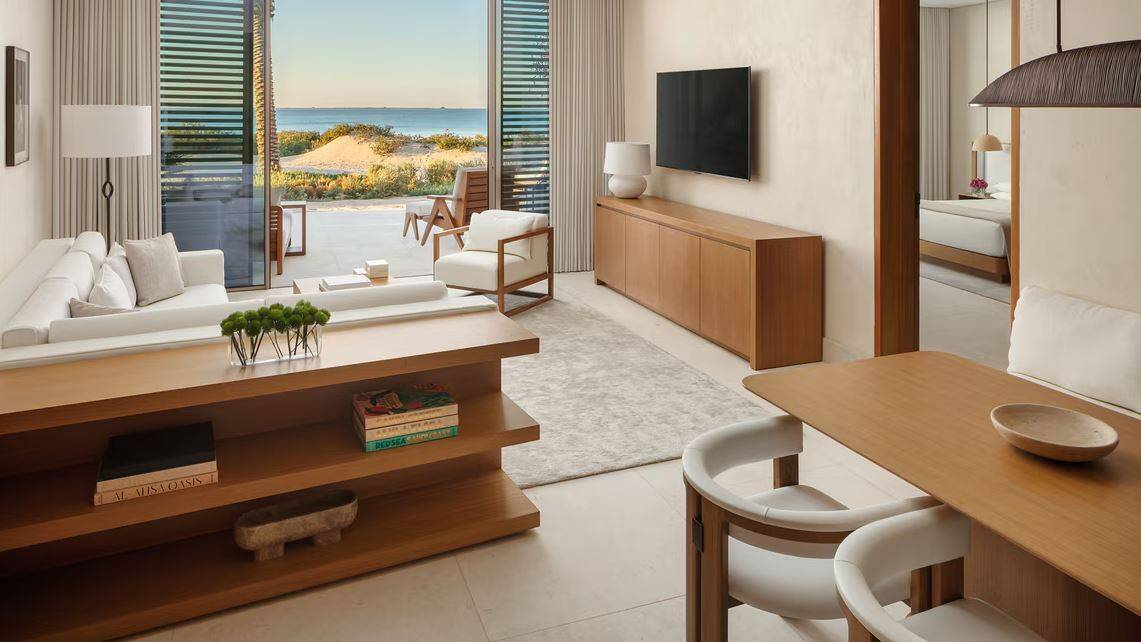 MANGROVES SUITE KING SEA VIEW