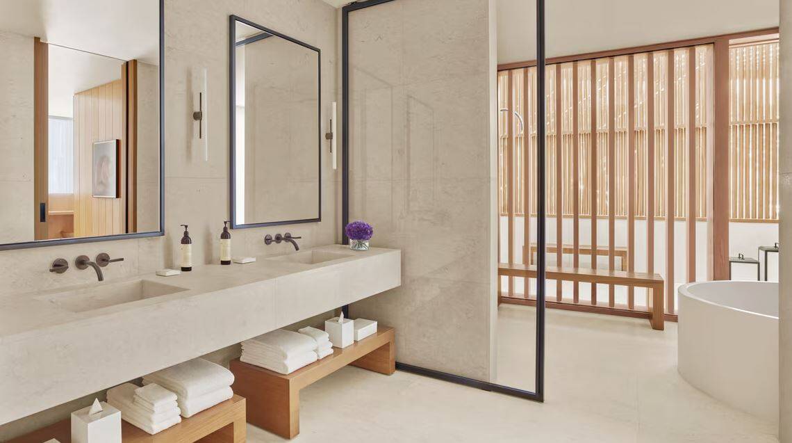 CORAL SUITE TWO BEDROOM SEAFRONT