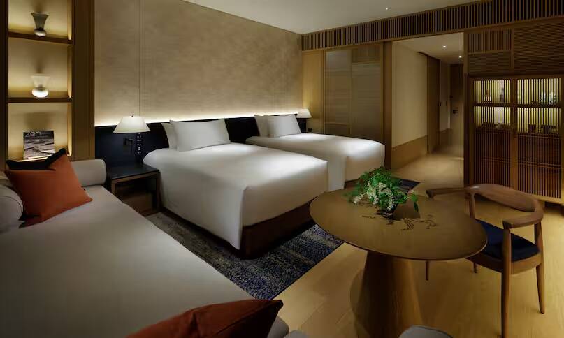 Deluxe Room Twin