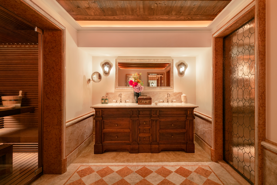 Signature Suite