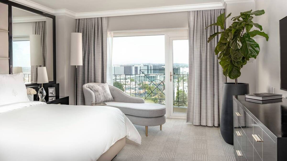 Grand Doheny Suite