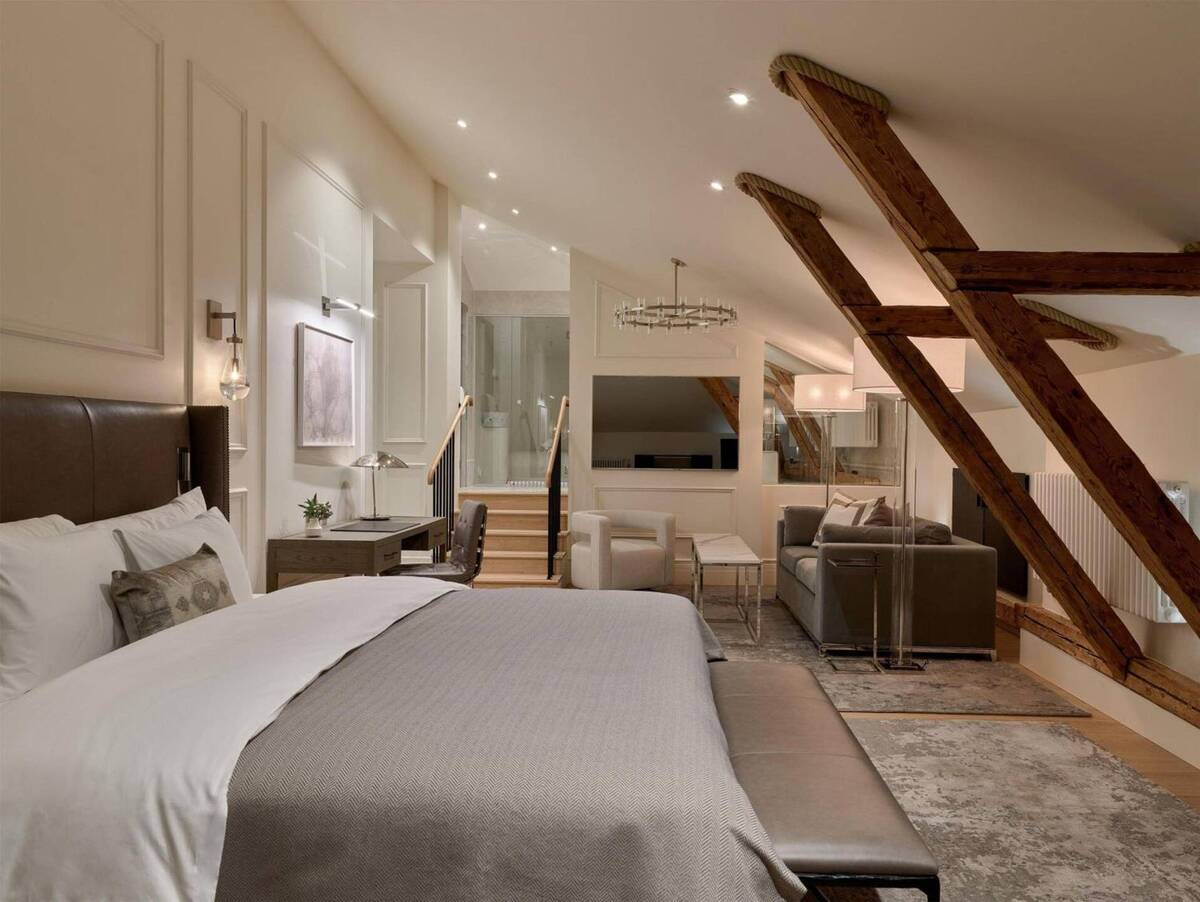 King Loft Suite with Spa Facilities