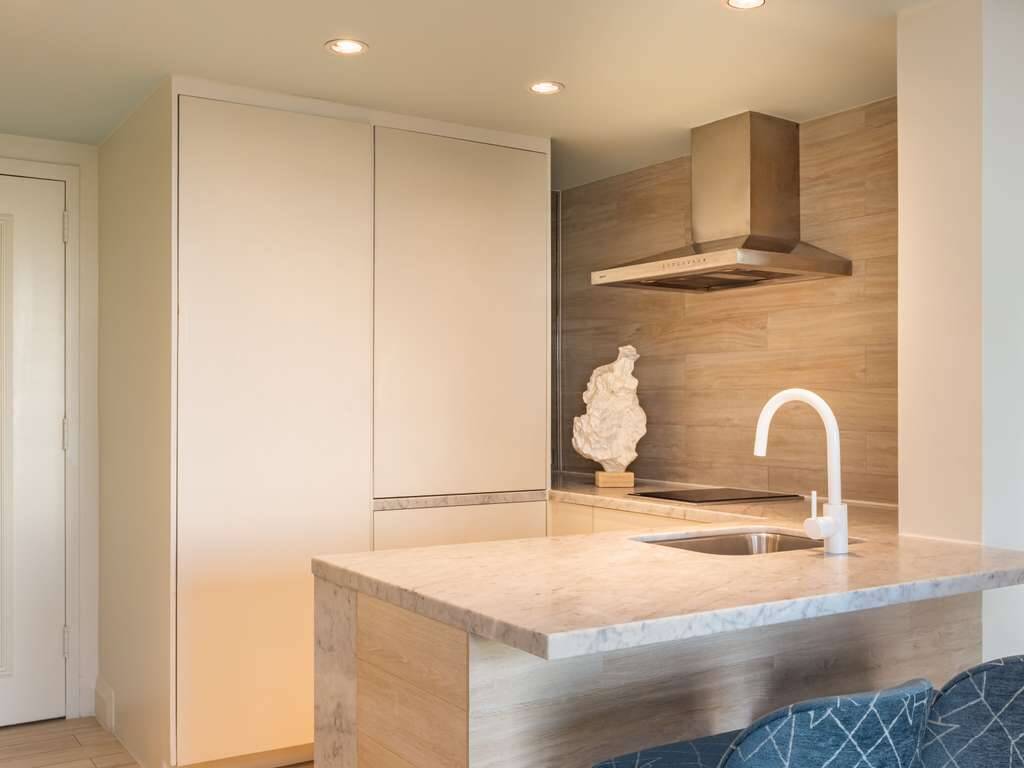 OCEAN VIEW TWO BEDROOM SUITE
