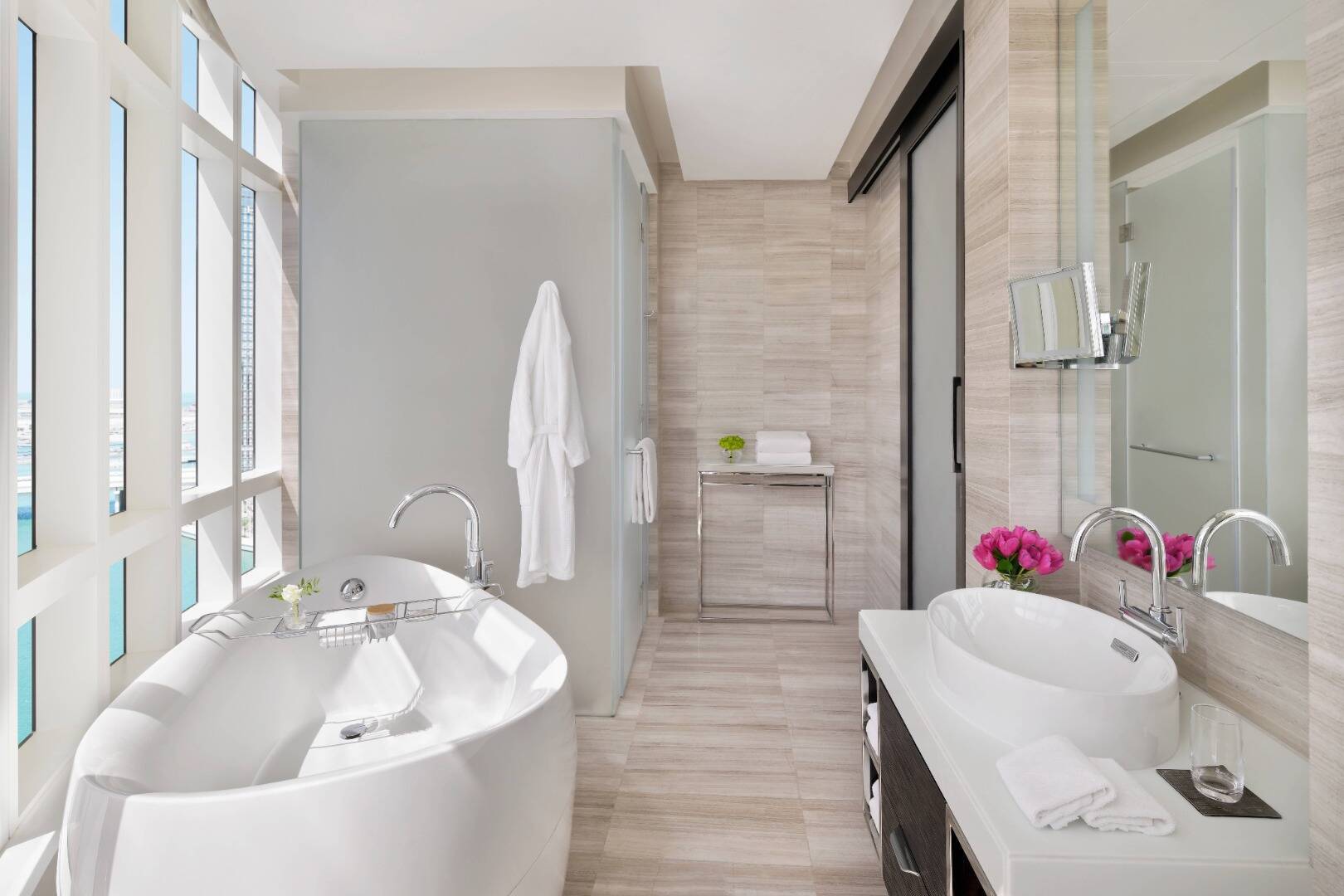 Manor Club Deluxe Suite Skyline View 