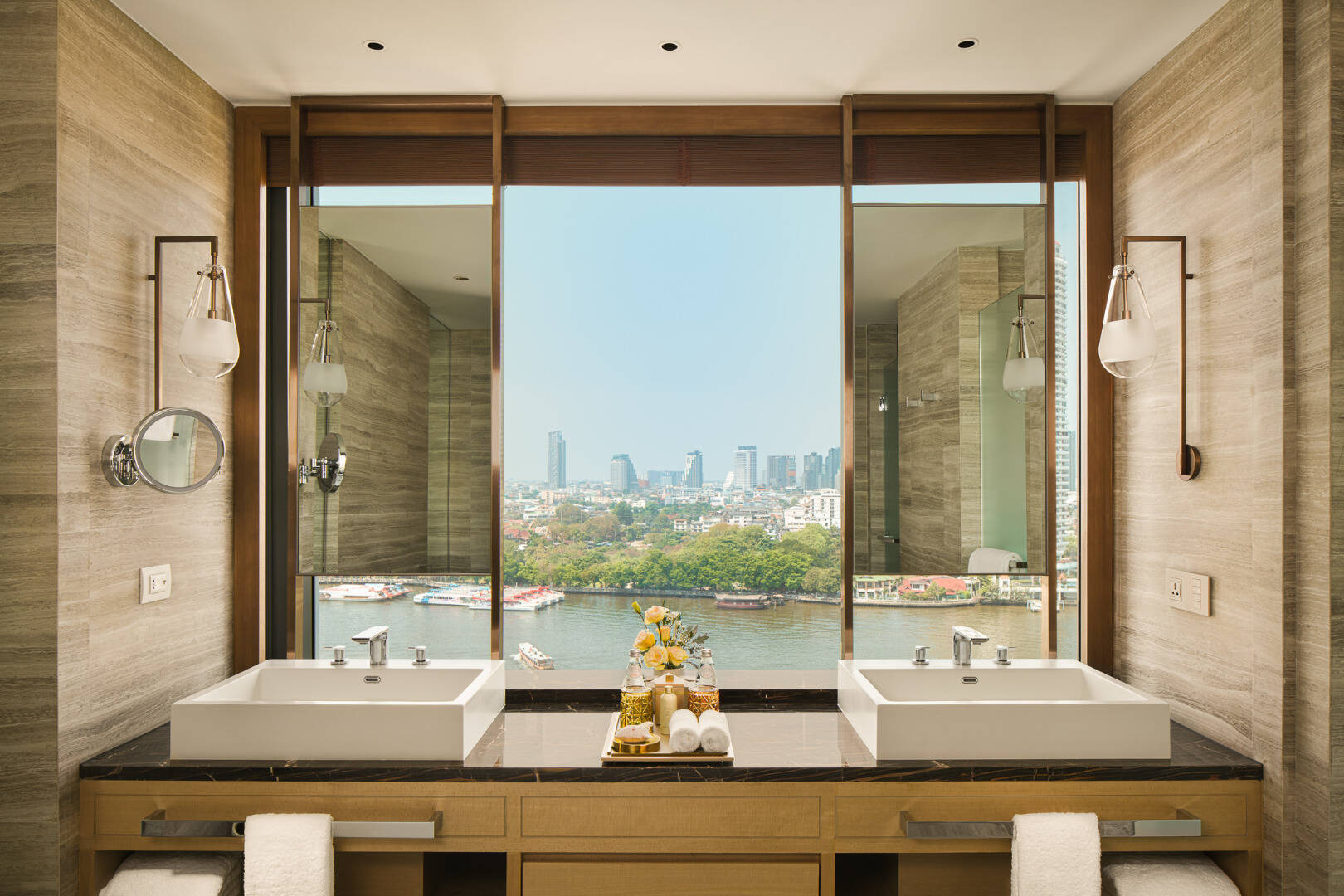 River Premier Suite King