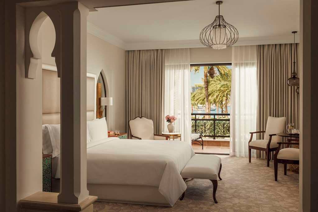 Residence Prestige King Room