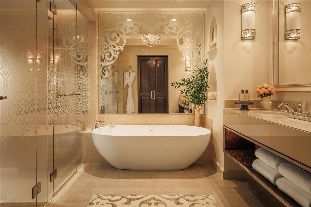 Arabian Court Executive Suite