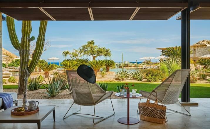 Deluxe Ocean View One Bedroom Suite
