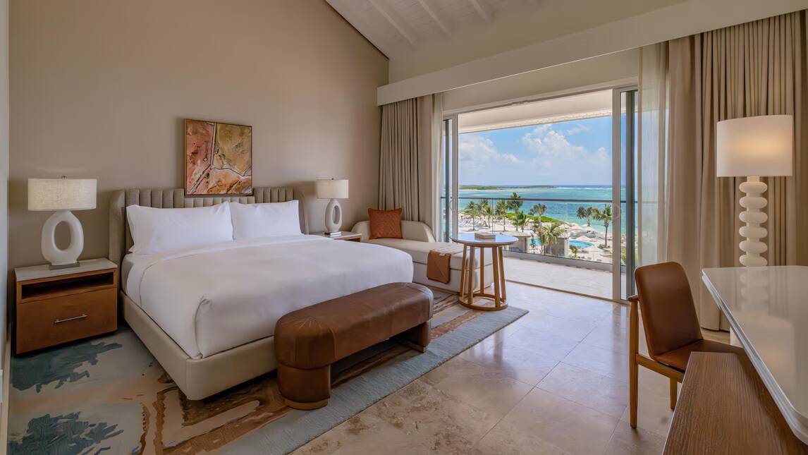 Grand Deluxe King Ocean View 