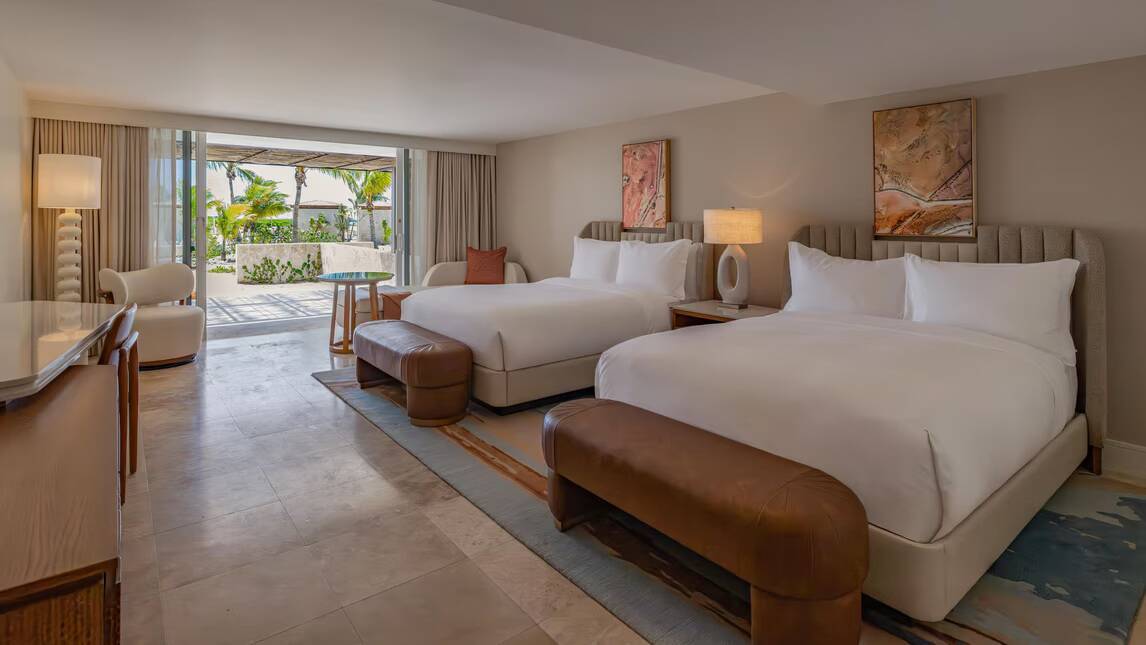 Grand Deluxe Two Queen Ocean view Lanai