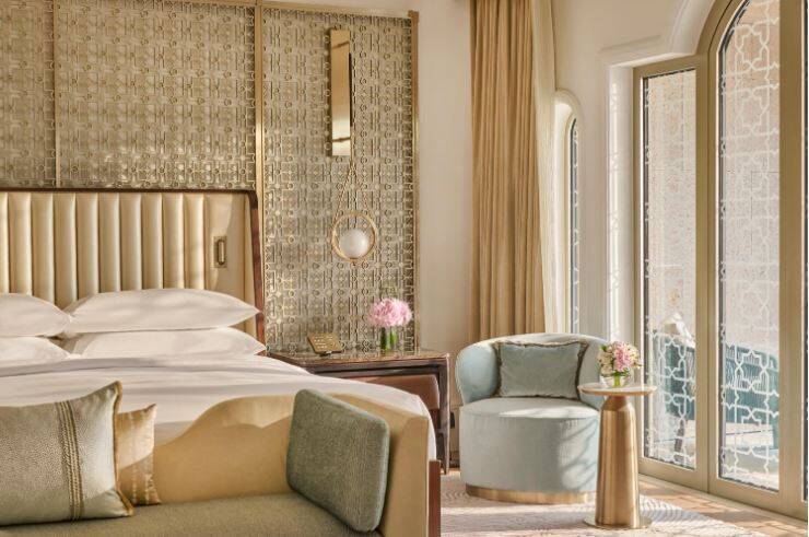 Deluxe City View King Room
