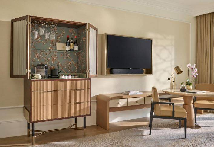 Deluxe City View King Room