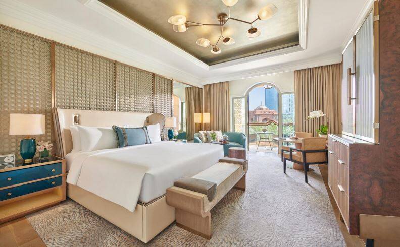 Deluxe City View King Room