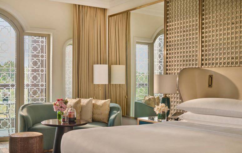 Deluxe Garden View King Room